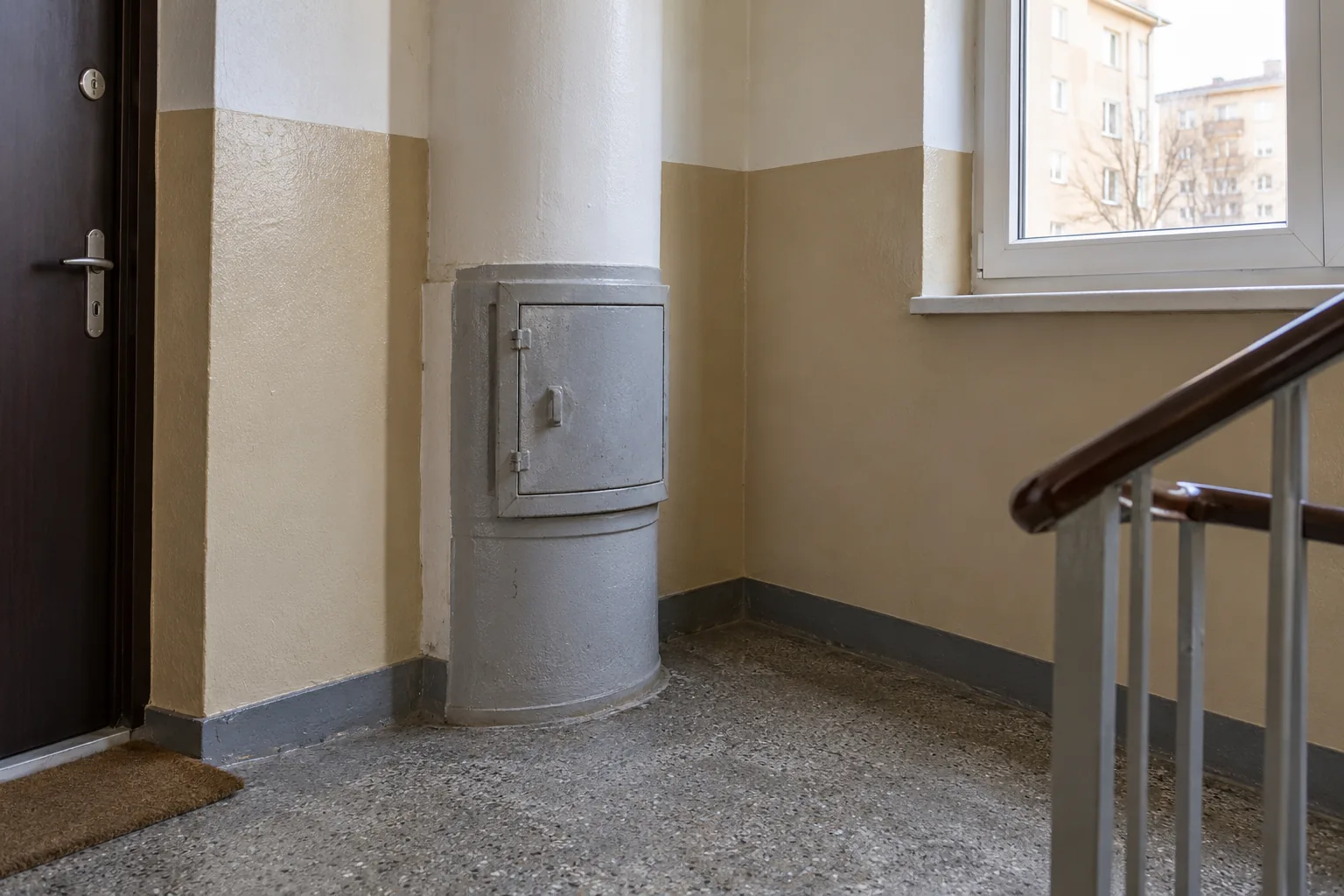 Edukacyjna ilustracja zamkniętego elementu dawnego układu zsypowego
